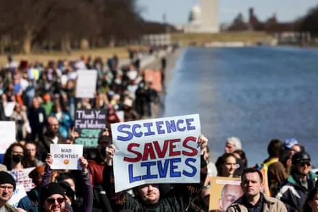 The President’s Campaign on Scientific Research Has US Healthcare Experts Stunned: ‘They’re Ignoring Science’